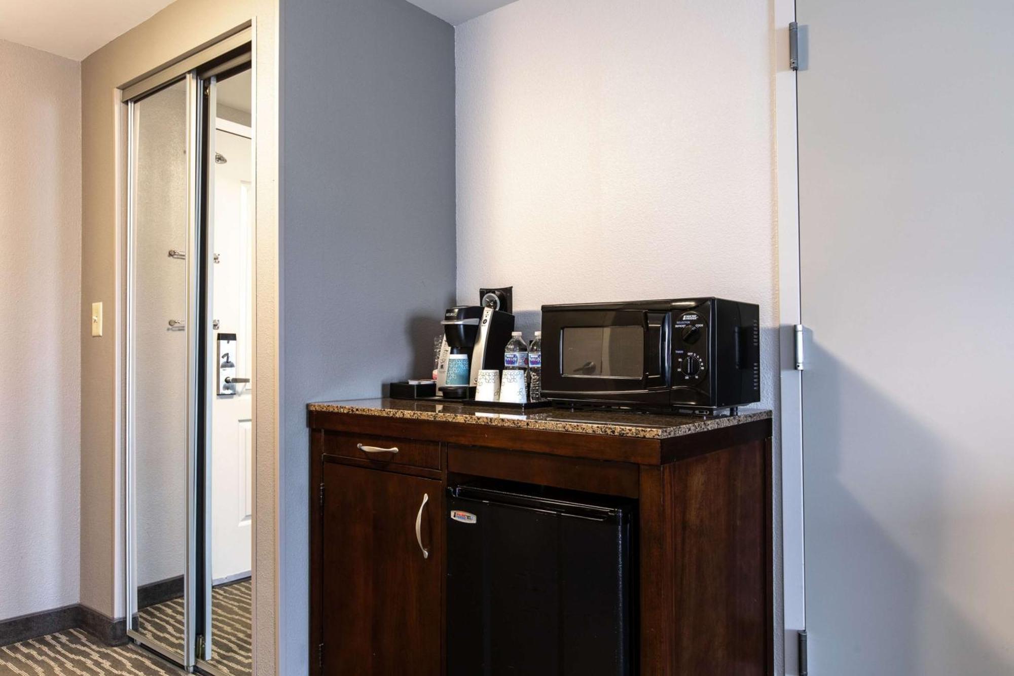 Hilton Garden Inn Lynchburg Ngoại thất bức ảnh